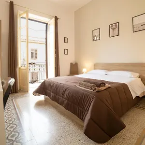 Centro Stazione Aeroporto Wi-fi&self Check-in Appartement Palerme